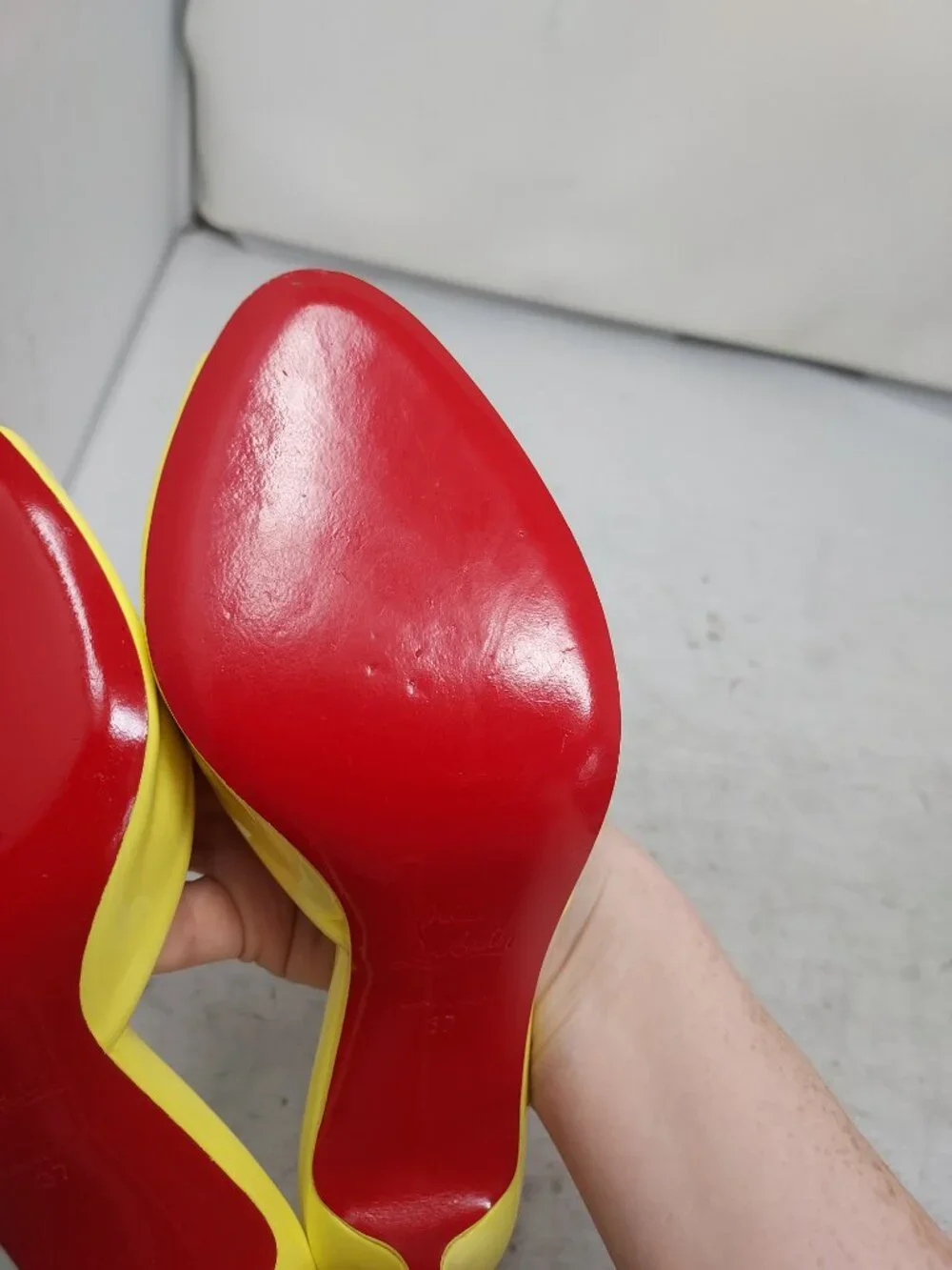 CHRISTIAN LOUBOUTIN Me Dolly Patent Yellow Heel Sandal